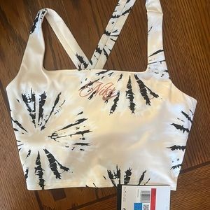 NIKE DRI-FIT LONGLINE SPORTS TOP